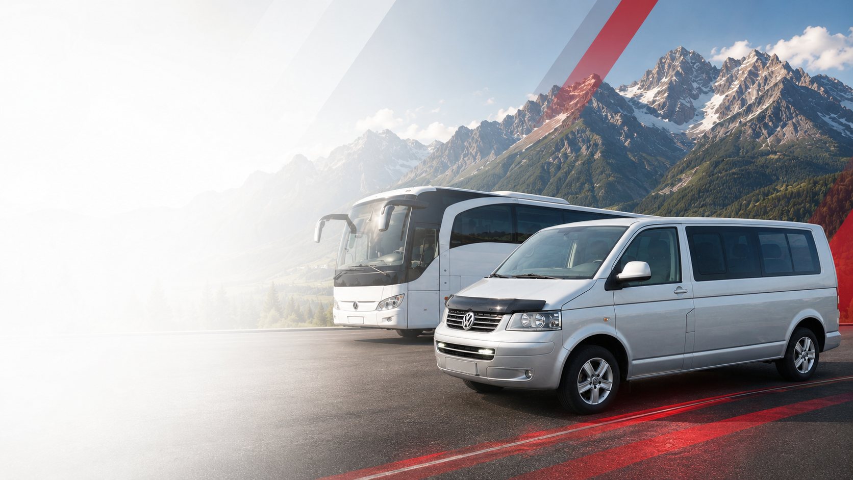 Autobus a strieborný VW Transporter v horskej krajine
